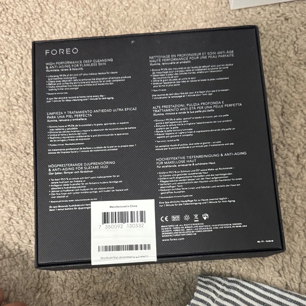 FOREO Luna 2 Professional Cleansing Device - Sky Blue - Picture 2 of 2